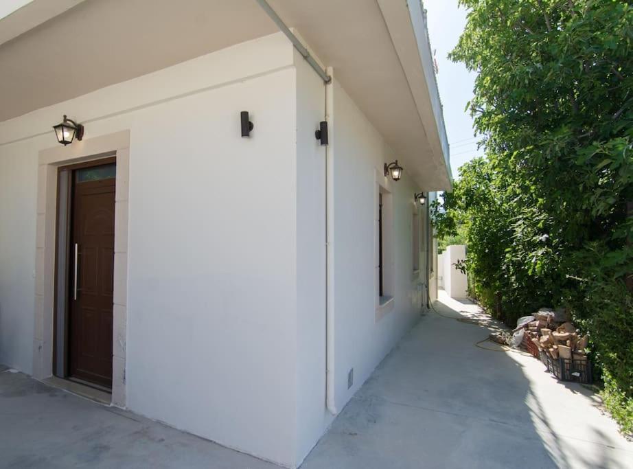 Papa-Antonis Stone House Villa Zaros Exterior photo