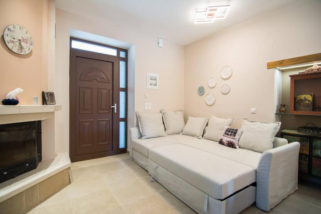 Papa-Antonis Stone House Villa Zaros Exterior photo